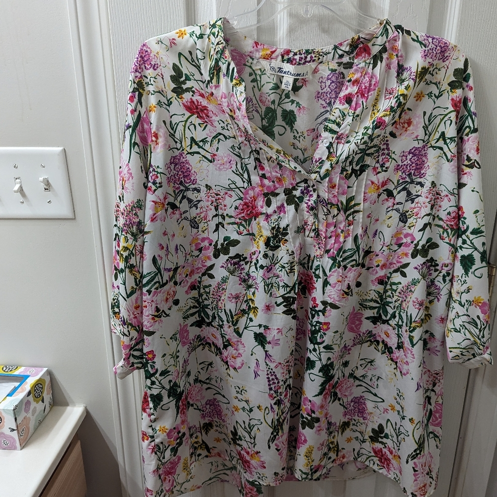Tantrums.....3 qtr sleeve blouse, multi color on beige background, 3 xl